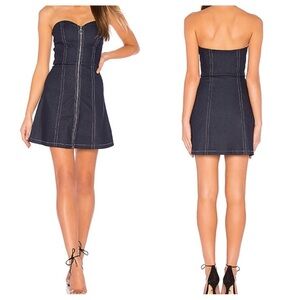 💙BY THE WAY Heidie zip up Denim mini strapless dress